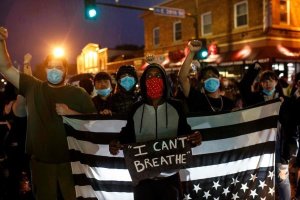 Crece indignación y protestas en EEUU por muerte de George Floyd a manos de la policía (Fotos)