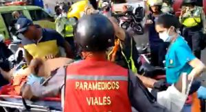 Arrollamiento en avenida Tamanaco de El Rosal dejó dos heridos este #20May (VIDEO)