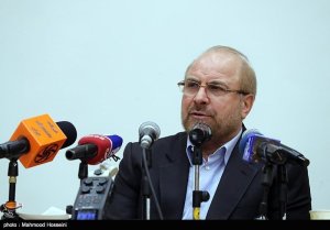 Es “inútil” negociar con Estados Unidos, dice presidente del parlamento iraní