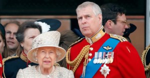 ¡Escándalo! Investigan al hijo de la reina Isabell II por inexplicablemente haber pagado miles de euros a su exsecretaria 