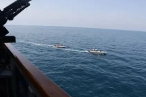 Al menos 19 muertos y 15 heridos en barco iraní impactado “accidentalmente” con un misil