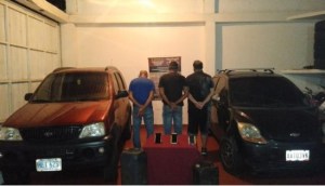 Detenidos tres hombres en Catia la Mar por vender gasolina en dólares
