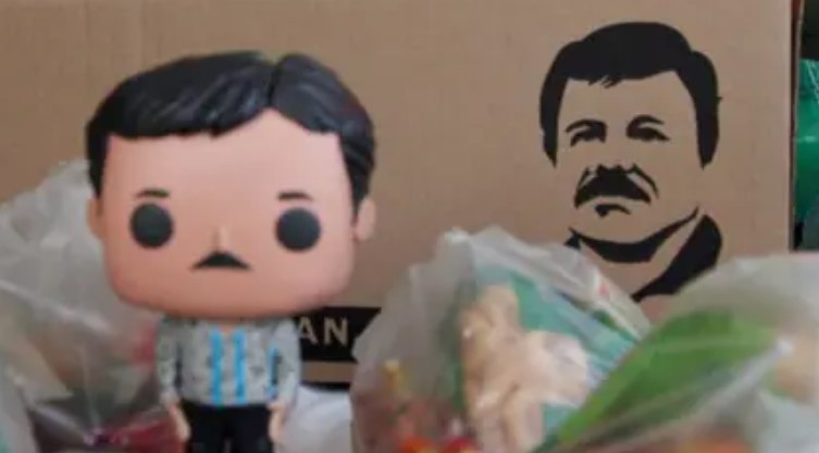 Hija de “El Chapo” Guzmán regaló a niños mexicanos juguetes con imagen del capo