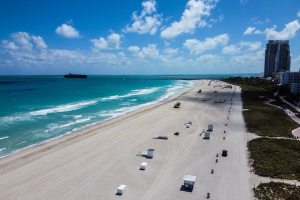 Palm Beach anunciará cuando se reabrirán las playas