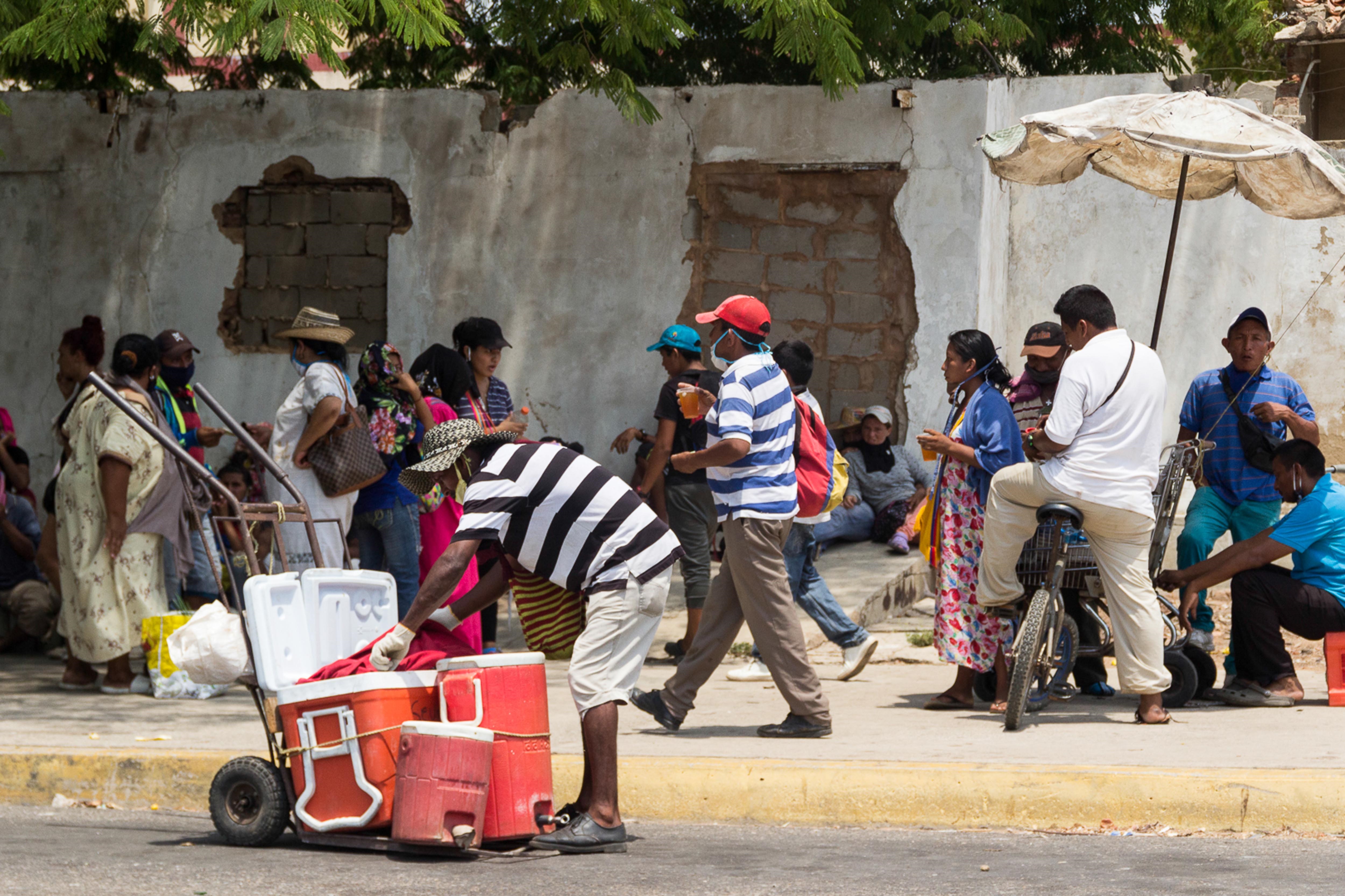 Régimen de Maduro reabrirá el mercado de Las Pulgas en Maracaibo