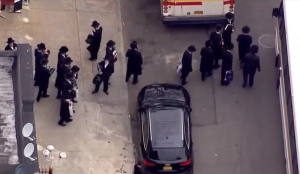 Policía de Nueva York dispersó a unos 60 niños de una escuela judía ultraortodoxa (VIDEO)