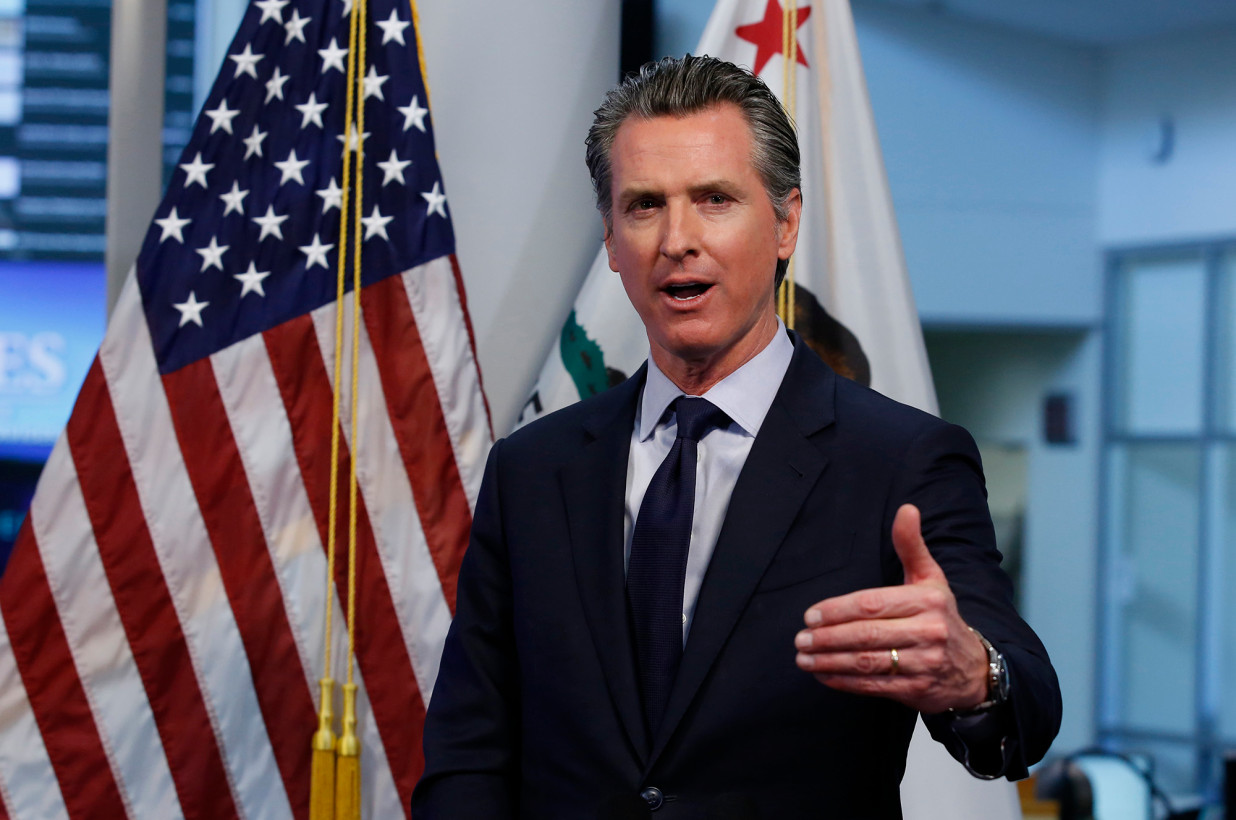 Detuvieron a un indigente “agresivo” por acercarse al gobernador de California (Video)