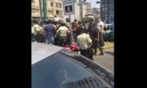 GNB impidió a funcionarios de PoliSucre surtir combustible en Petare (Video)