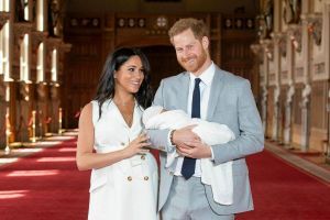 La prueba: Archie, el hijo del príncipe Harry heredó su pícara sonrisa