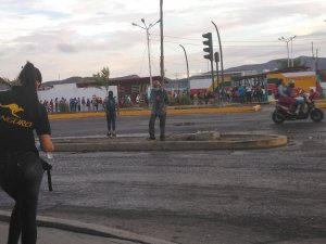 El transporte público se convirtió en una odisea para los barquisimetanos #14May (Foto)