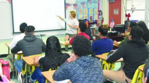 El principal sindicato de maestros de Florida ofrece una propuesta para reabrir escuelas