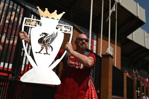 Robaron en la casa de un jugador del Liverpool mientras éste celebraba el título de la Premier League