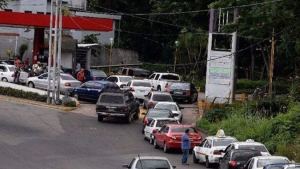 Falleció un hombre haciendo cola para la gasolina en Barquisimeto