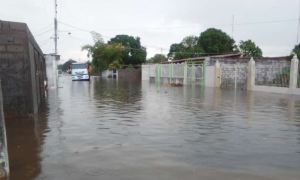 Se desbordó una quebrada en Upata tras fuertes lluvias este #7Jun (Fotos y video)