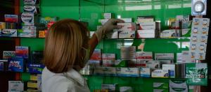 Pacientes indican que sin remesas no pueden comprar medicamentos
