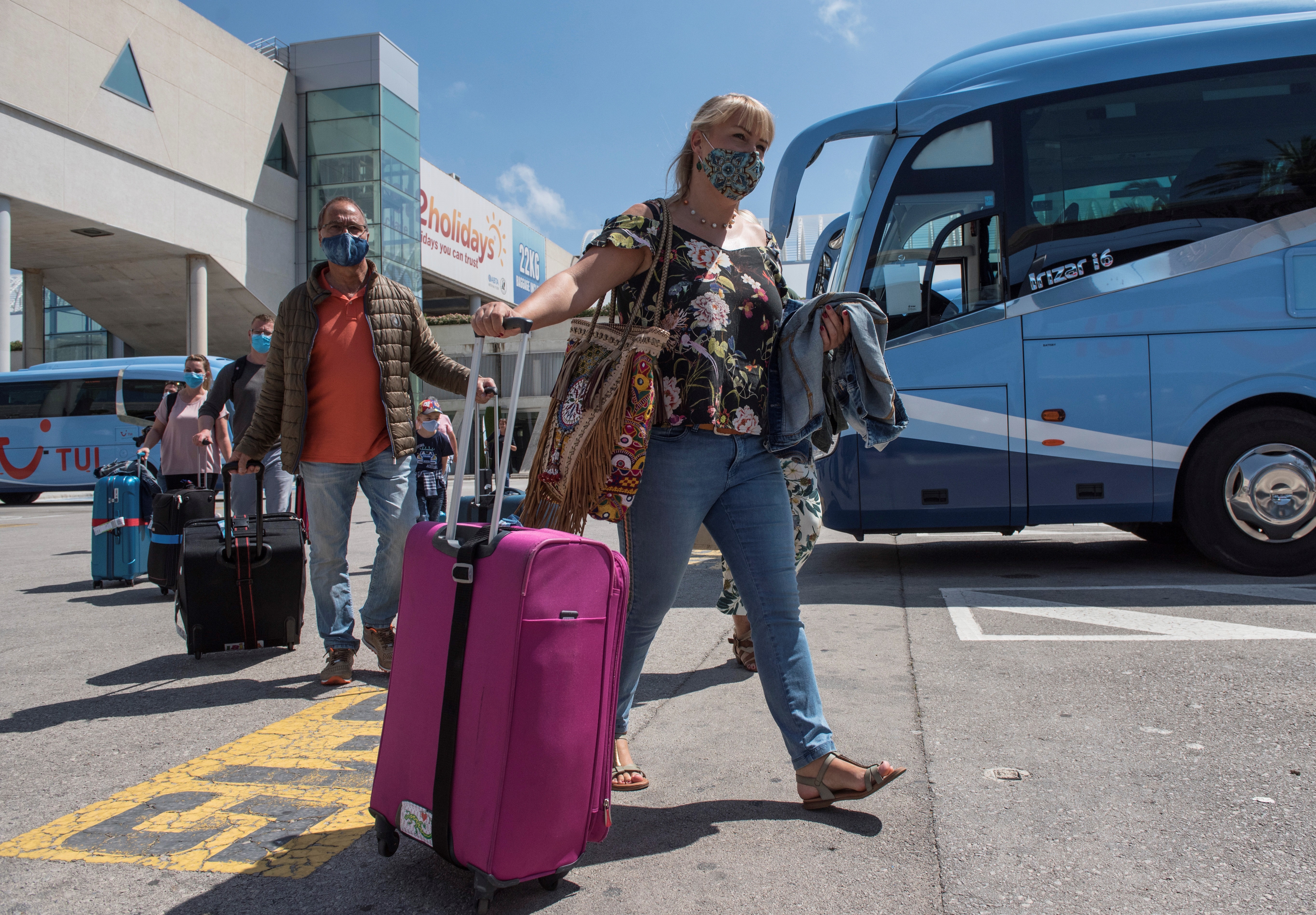 Llegan a España los primeros turistas alemanes después de tres meses
