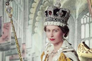 Así es el vestido elaborado con hilos de oro y plata de la Reina Isabel (Foto)