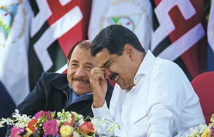 ¿Qué le pasó? Daniel Ortega reapareció para balbucear un trabalenguas que ni Maduro entendió (Video)