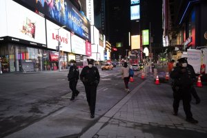 El cierre de Broadway debido al virus se extiende nuevamente hasta enero