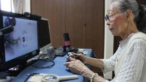 Una abuelita japonesa de 90 años vive enganchada a los videojuegos