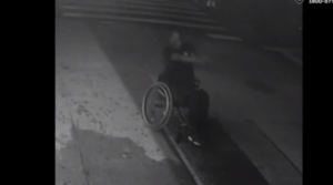 Hombre en silla de ruedas inició tiroteo en Nueva York y logró huir de la policía (VIDEO)