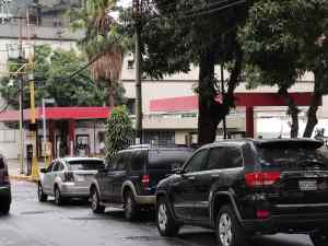 Se “flexibiliza la cuarentena” en Venezuela… pero continúan las largas colas por gasolina #21Sep (FOTOS)