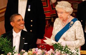 El regalo de los Obama que conmovió profundamente a la reina Isabel II