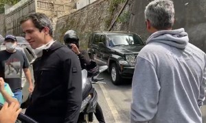 Juan Guaidó acompañó a venezolanos en colas por gasolina #6Jun (Videos)
