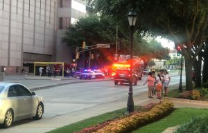 Al menos un herido tras tiroteo en centro comercial de Texas