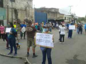 Vecinos de la urbanización Mirávila protestaron por tener 69 días sin agua #1Jun (Fotos)