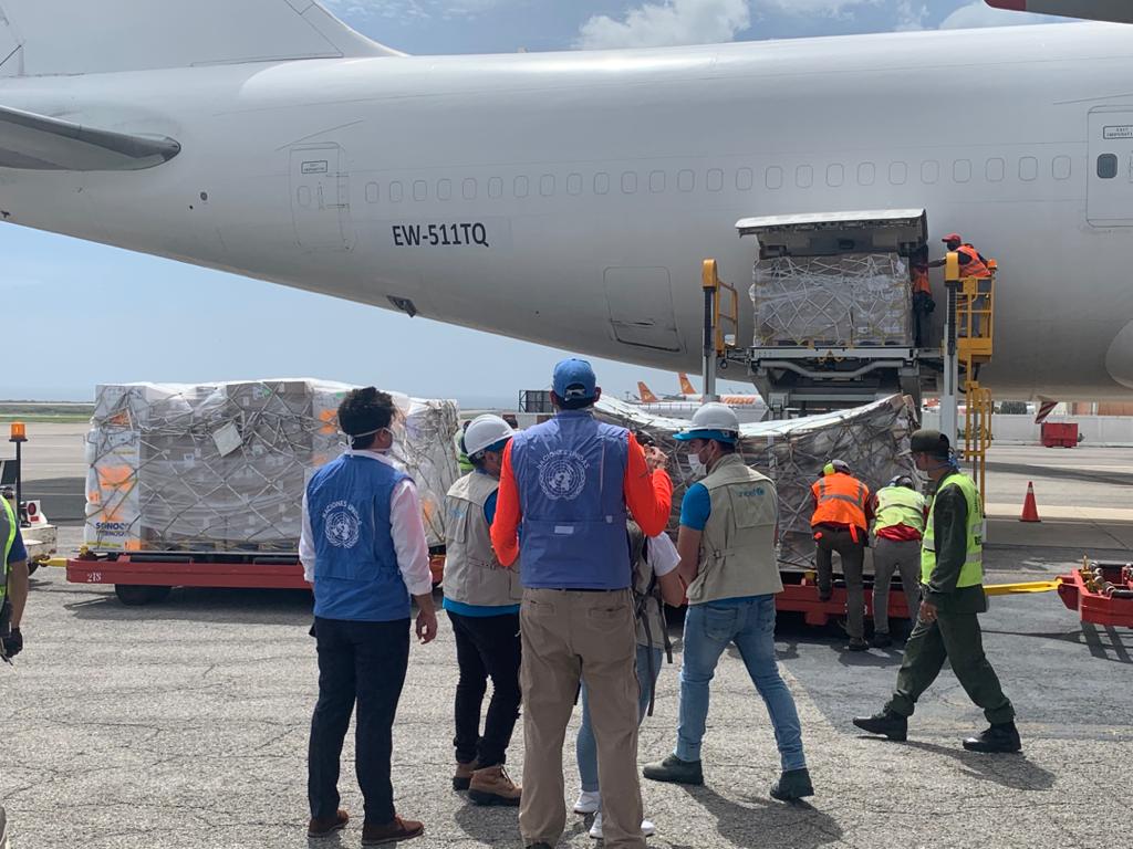 Tercer cargamento de ayuda humanitaria llega a Venezuela para continuar luchando contra el Covid-19 (Fotos)