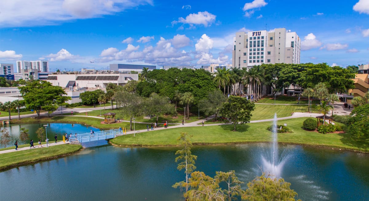 Florida Internacional University se acerca a reabrir su campus