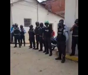 Autoridades dispersaron las fiestas de San Juan durante la cuarentena en Naiguatá (Video)