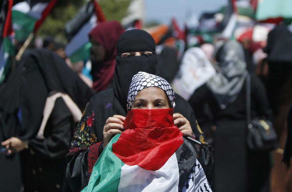 Miles de palestinos protestan en Gaza contra la anexión israelí