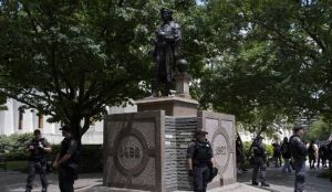 Retiraron estatuas de Cristóbal Colón en Chicago tras protestas raciales