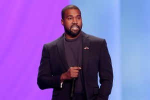 Kanye West perdió a su agencia de representación tras su polémica antisemita