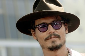 Johnny Depp niega ser un “monstruo” que golpeó a su exesposa