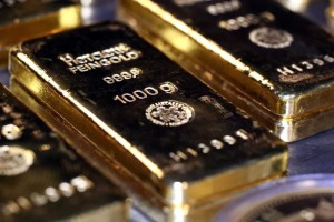 Metales preciosos como el oro trepa a máximo de nueve años