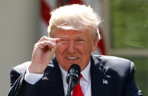 Trump negó haber tirado documentación oficial por el inodoro de la Casa Blanca
