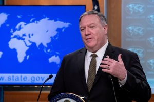 Mike Pompeo acusó a la OMS de haberse dejado “comprar” por China