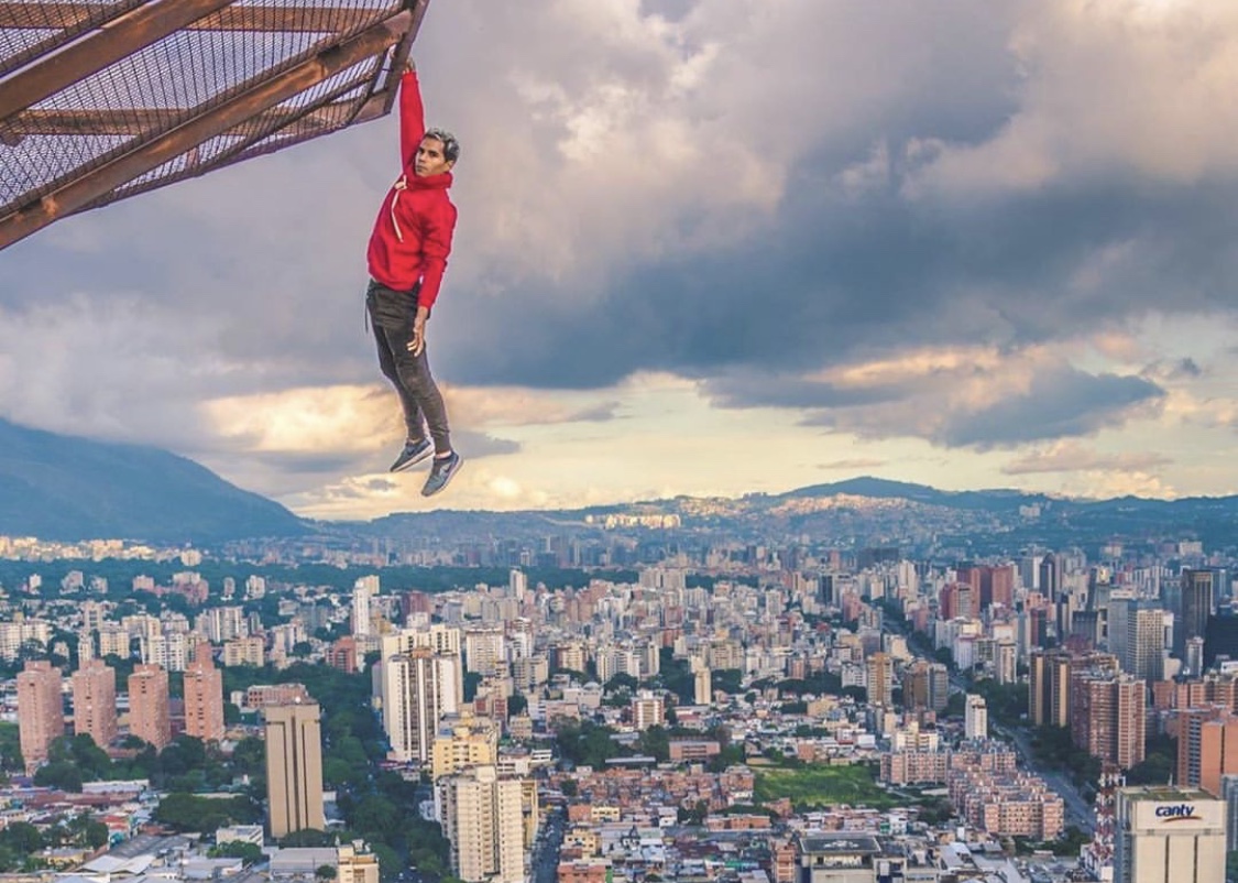 La nueva hazaña del “Hombre Araña” venezolano en el centro de Caracas (VIDEOS)