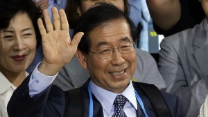Desaparece el alcalde de Seúl dejando “unas palabras como testamento”