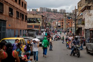 La cuarentena venezolana, una volátil realidad a tres velocidades (Fotos)