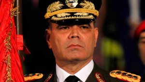 Padrino López atacó a Duque por criticar una eventual compra de misiles a Irán