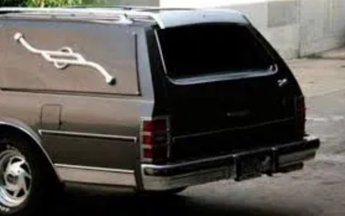 En San Cristóbal sólo permitirán el carro fúnebre y dos autos de pasajeros en los sepelios