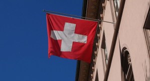 LA LISTA de los 11 funcionarios chavistas sancionados por Suiza
