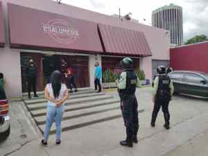 Cierran comercios en Chacao ante pandemia de Covid-19 #31Jul (Fotos)