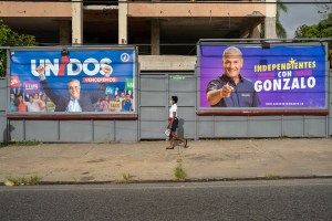 Abren las mesas electorales para elegir presidente en República Dominicana
