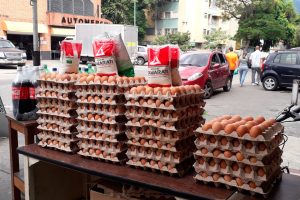 El consumo de huevos cayó 60% en los últimos cinco años en Venezuela