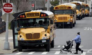 Nueva York planifica la reapertura parcial de escuelas en septiembre